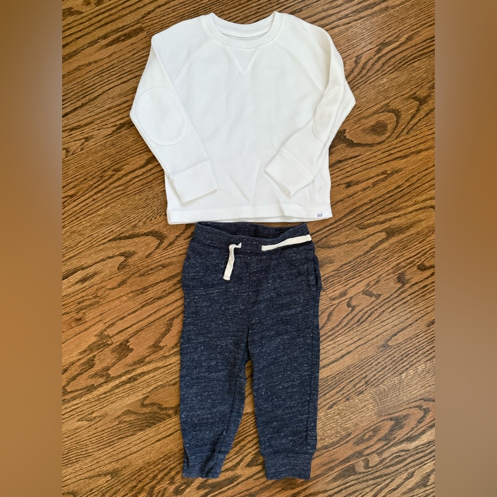 GAP Kids 2T outfit